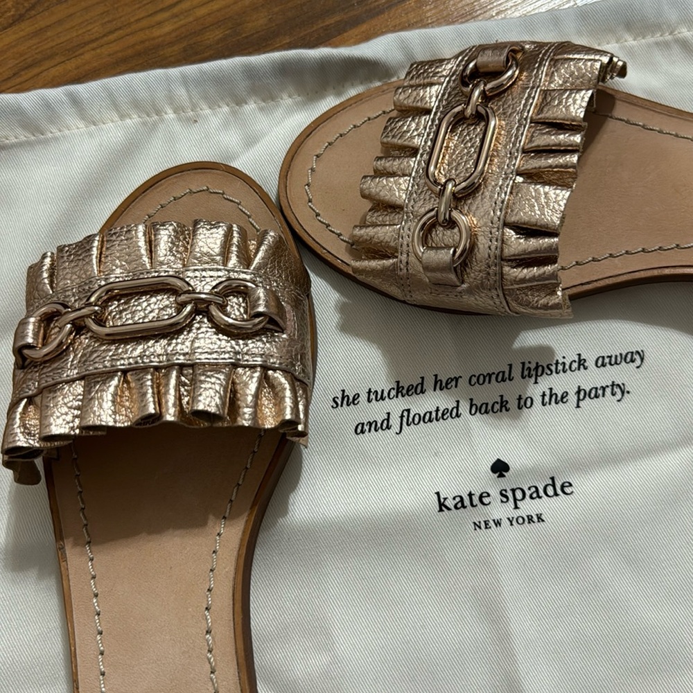 KATE SPADE NEW YORK BEAU FLATS ROSE GOLD METALLIC LEATHER SLIDE SIZE 7.5M - Picture 2 of 11